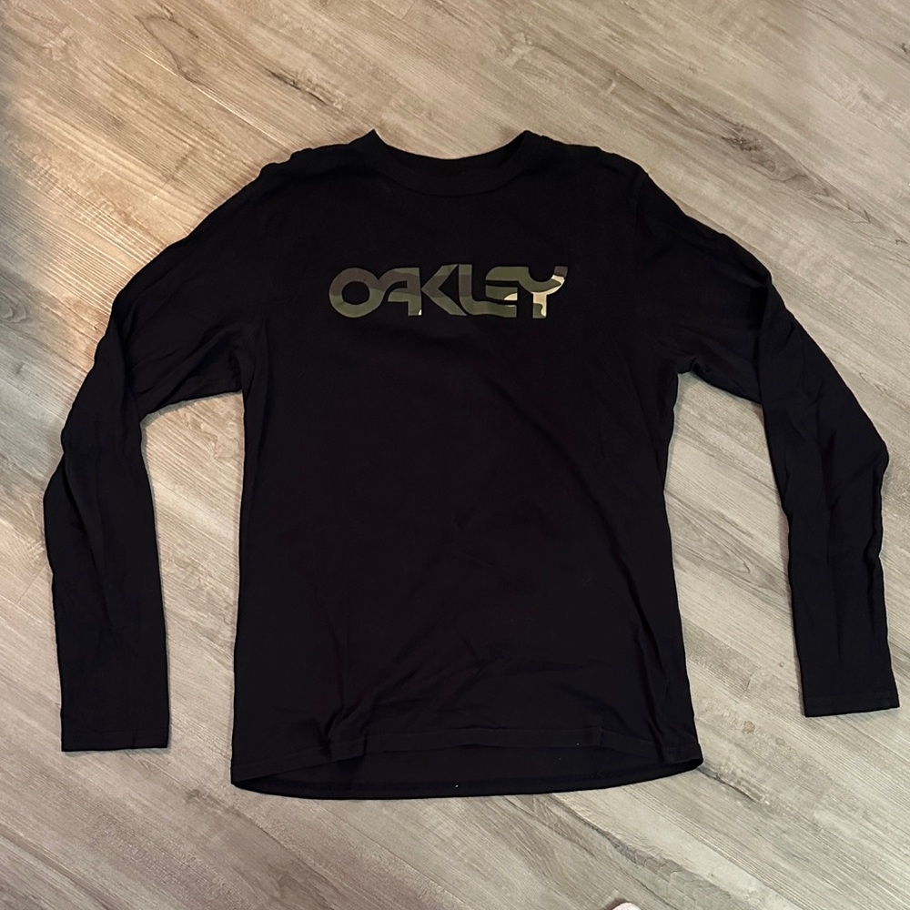 Oakley Black and Camo Long Sleeve Tee